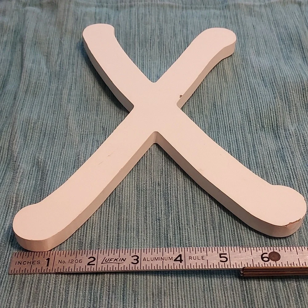 ARTMINDS White Wood Letter 